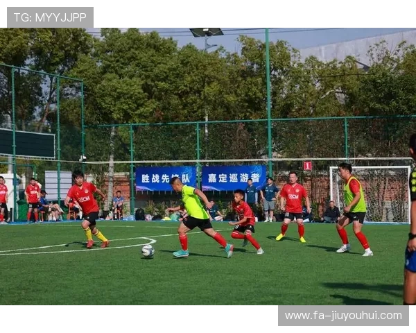 激情绿茵燃动全场感受足球氛围带来的热血与团结盛宴